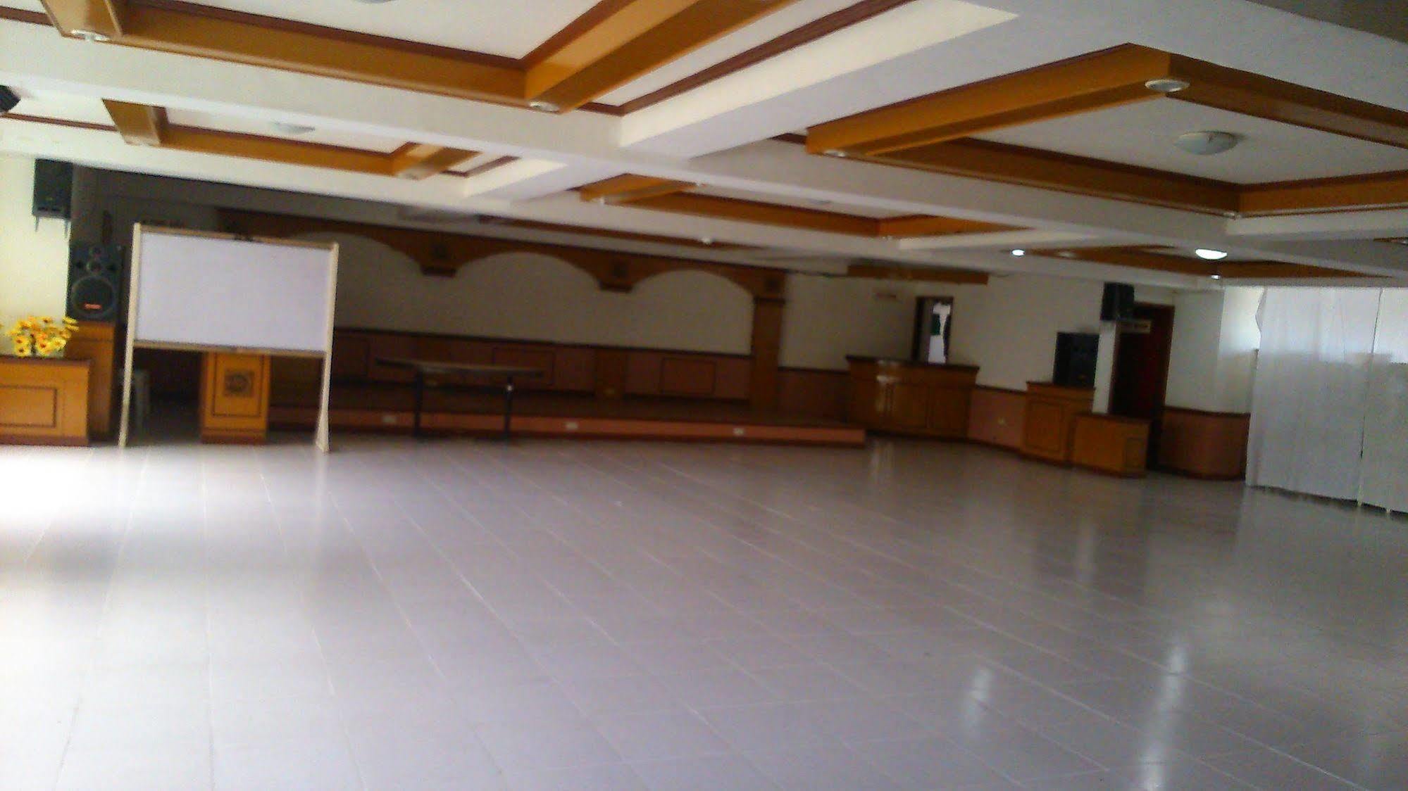 Magayon Hotel Legazpi Εξωτερικό φωτογραφία